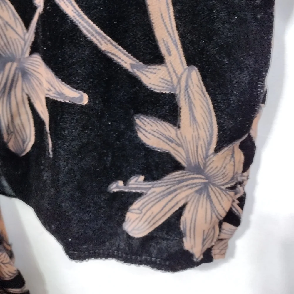 By Together Floral Front Tie Top Women's S Black Cream Cottagecore Retro 90s Y2K - Picture 5 of 9